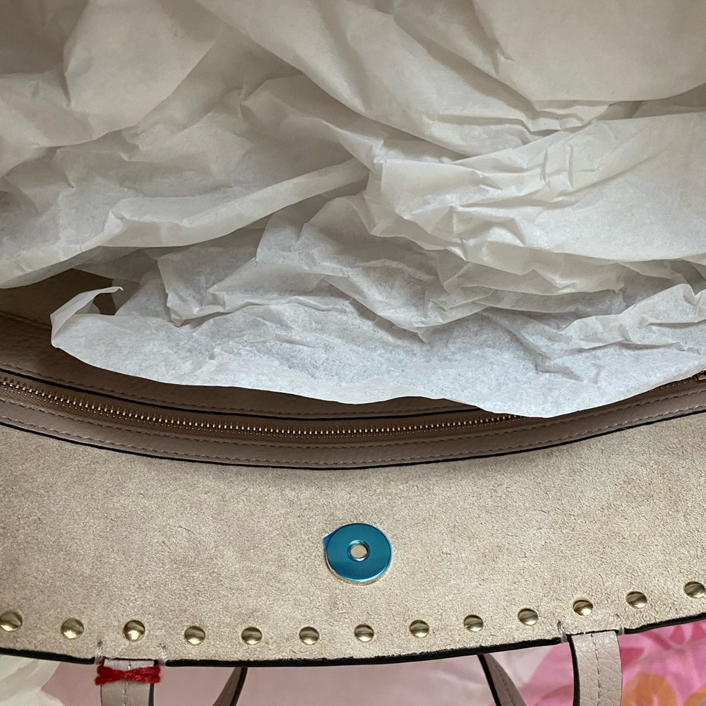 Valentino Garavani Rockstud Shopper. *Brand New* - Picture 7 of 16